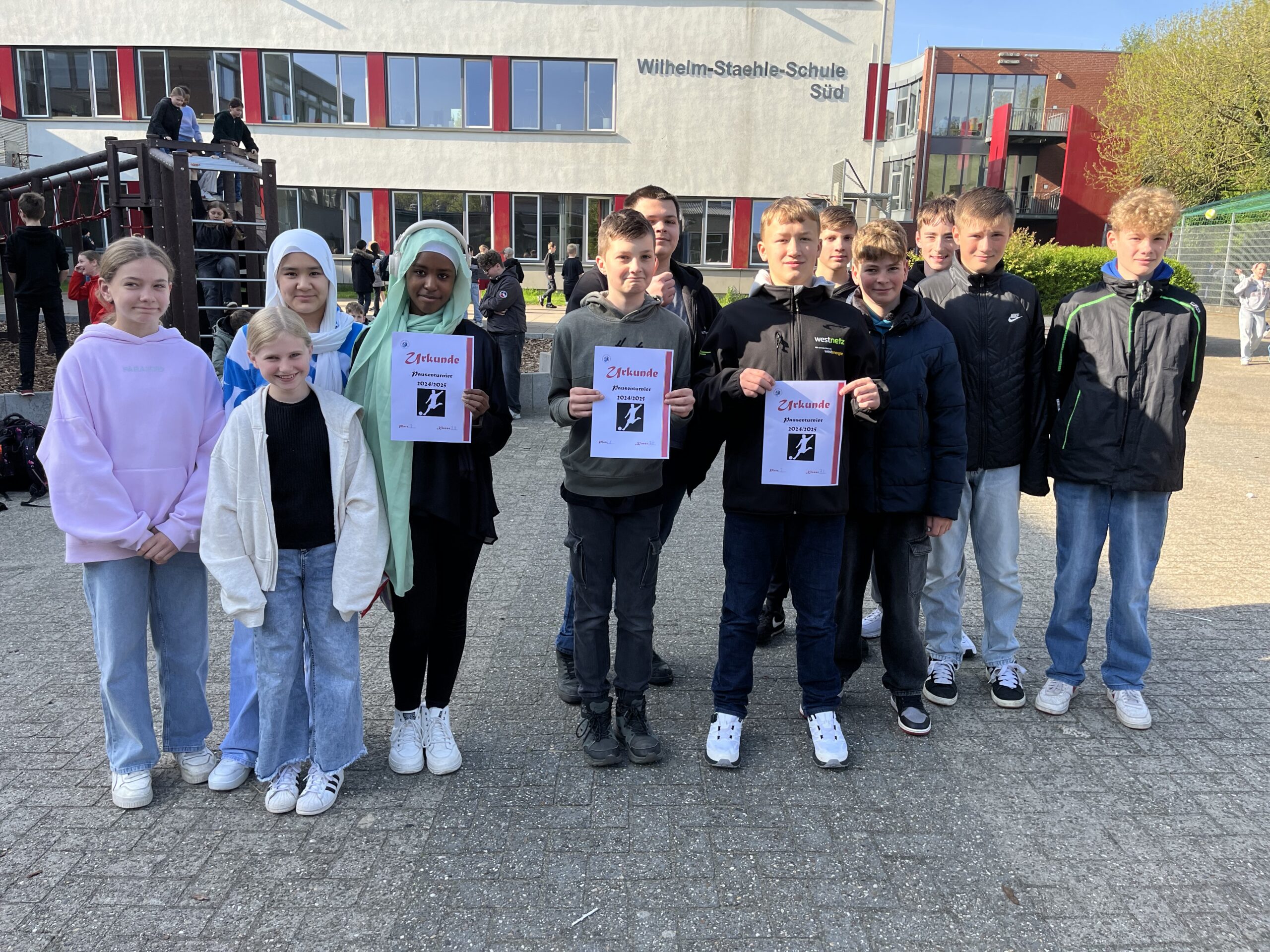 Wilhelm-Staehle-Schule Neuenhaus: Fußball für Mädchen